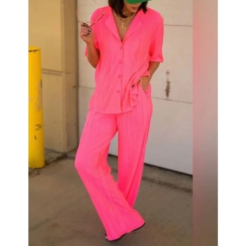 ❌❌SOLD❌❌Dressed in LALA Neon Pink Button-Up Top